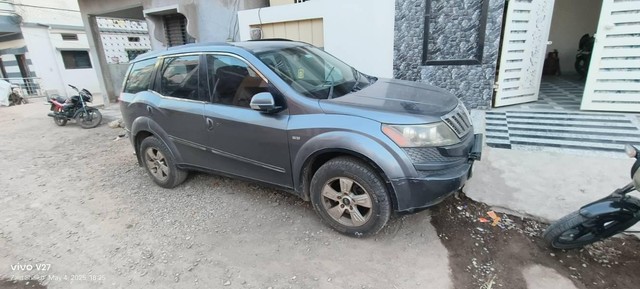 Second-hand 2013 Mahindra XUV500 W8 AWD for sale in Latur-2