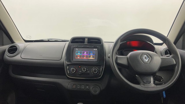 Second-hand 2017 Renault KWID RXT for sale in Pune-11