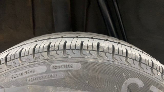 Second-hand 2017 Renault KWID RXT for sale in Pune-36