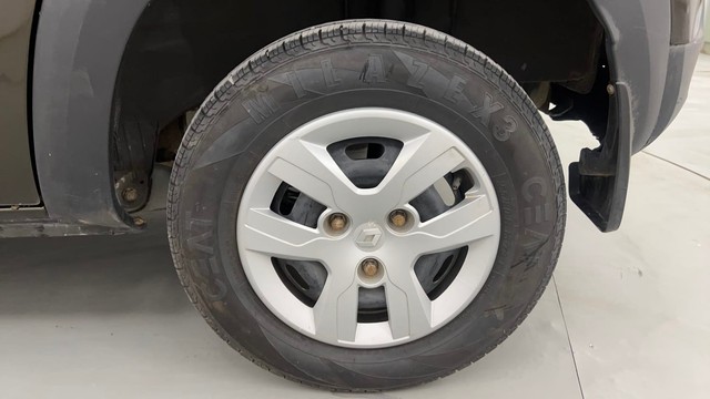 Second-hand 2017 Renault KWID RXT for sale in Pune-19