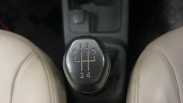 Second-hand 2017 Renault KWID RXT for sale in Pune-12