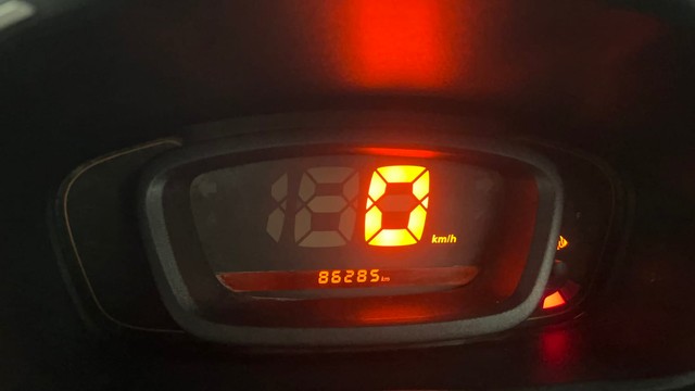 Second-hand 2017 Renault KWID RXT for sale in Pune-13