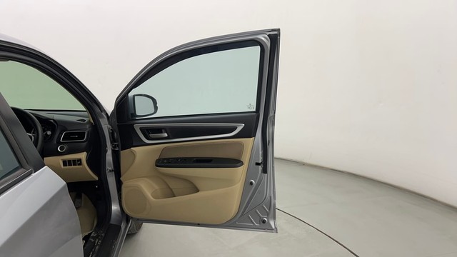 Second-hand 2023 Honda Amaze VX CVT Petrol for sale in Pune-16