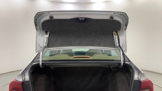 Second-hand 2023 Honda Amaze VX CVT Petrol for sale in Pune-29