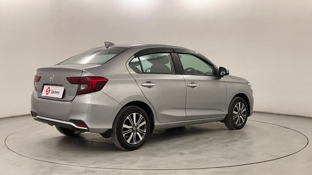 Second-hand 2023 Honda Amaze VX CVT Petrol for sale in Pune-3