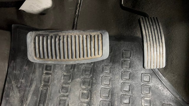 Second-hand 2013 Hyundai i20 Sportz Petrol for sale in Pune-14