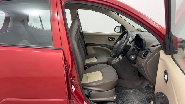 Second-hand 2013 Hyundai i20 Sportz Petrol for sale in Pune-15