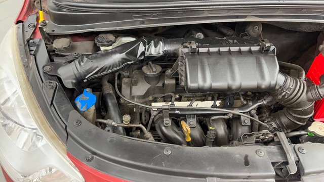 Second-hand 2013 Hyundai i20 Sportz Petrol for sale in Pune-34