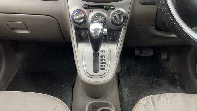 Second-hand 2013 Hyundai i20 Sportz Petrol for sale in Pune-12