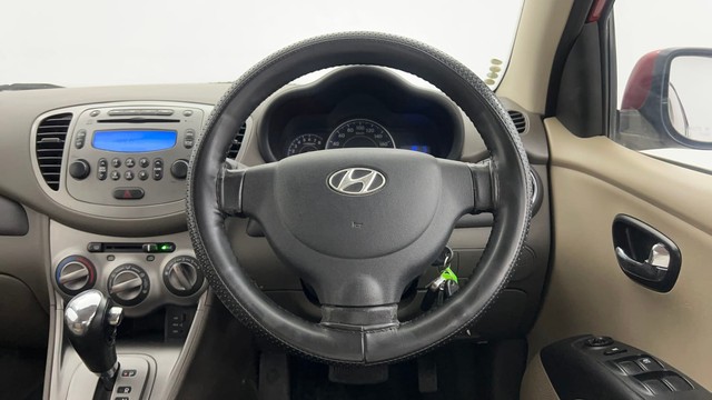 Second-hand 2013 Hyundai i20 Sportz Petrol for sale in Pune-30