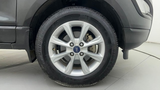 Second-hand 2018 Ford Ecosport Titanium for sale in Ahmedabad-17