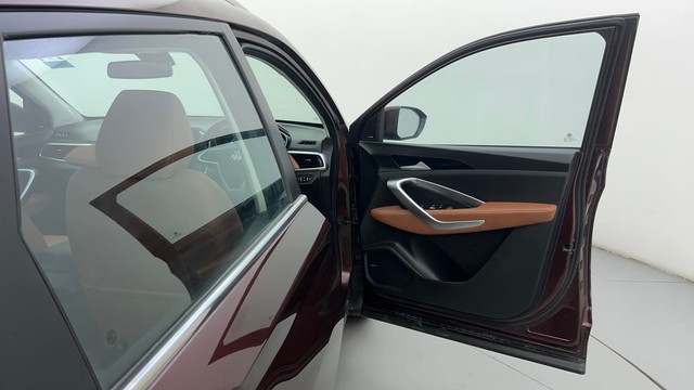 Second-hand 2021 MG Hector Plus 1.5 Turbo Sharp Pro 7 Str BSVI for sale in Ahmedabad-16