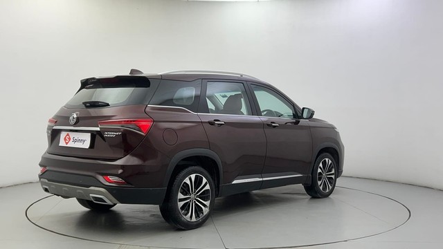 Second-hand 2021 MG Hector Plus 1.5 Turbo Sharp Pro 7 Str BSVI for sale in Ahmedabad-3