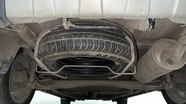 Second-hand 2024 Maruti Suzuki XL6 Zeta CNG for sale in Thane-21