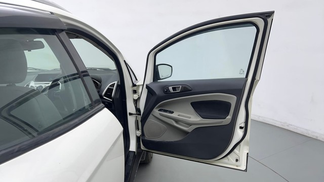 Second-hand 2016 Ford Ecosport 1.5 Ti VCT MT Titanium for sale in New Delhi-16