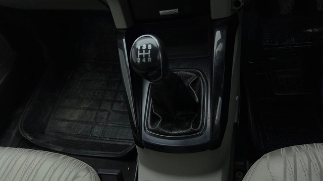 Second-hand 2016 Ford Ecosport 1.5 Ti VCT MT Titanium for sale in New Delhi-12