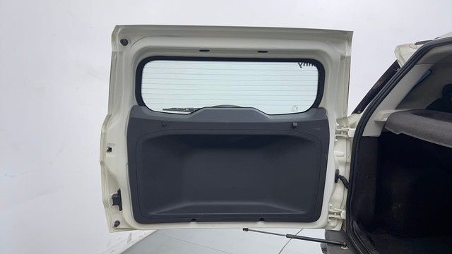 Second-hand 2016 Ford Ecosport 1.5 Ti VCT MT Titanium for sale in New Delhi-39