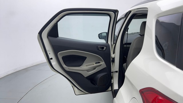 Second-hand 2016 Ford Ecosport 1.5 Ti VCT MT Titanium for sale in New Delhi-33