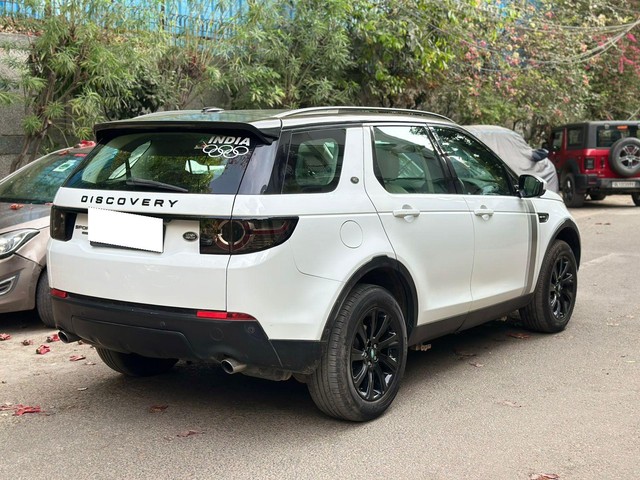 Second-hand 2015 Land Rover Discovery Sport SD4 HSE Luxury 7S for sale in New Delhi-6