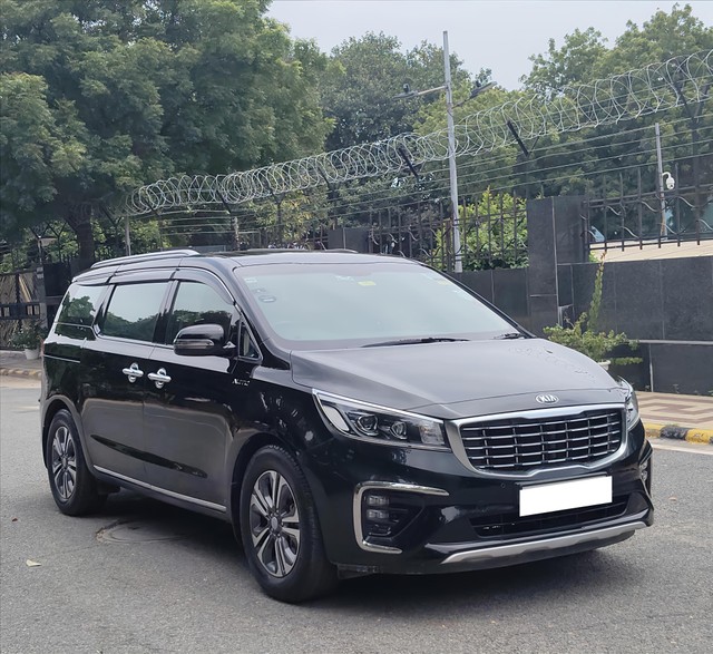 Kia Carnival Prestige Second-hand 2020 Kia Carnival Prestige for sale in New Delhi-0