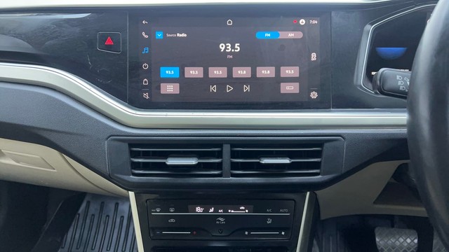 Second-hand 2022 Volkswagen Virtus Topline AT for sale in Hyderabad-32