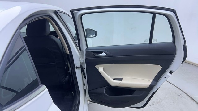 Second-hand 2022 Volkswagen Virtus Topline AT for sale in Hyderabad-35