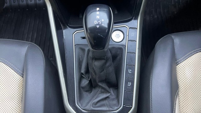 Second-hand 2022 Volkswagen Virtus Topline AT for sale in Hyderabad-12