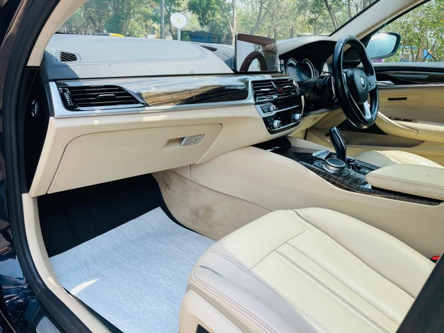 Second-hand 2020 BMW 5 Series 520d Luxury Line for sale in Mumbai-8