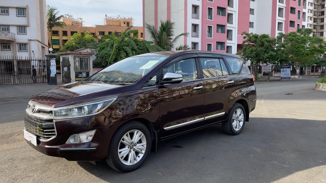 Second-hand 2016 Toyota Innova Crysta 2.4 ZX MT BSIV for sale in Mumbai-8