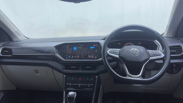 Second-hand 2022 Volkswagen Taigun 1.0 Topline for sale in Hyderabad-11