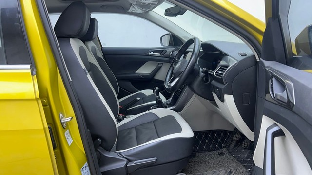 Second-hand 2022 Volkswagen Taigun 1.0 Topline for sale in Hyderabad-15