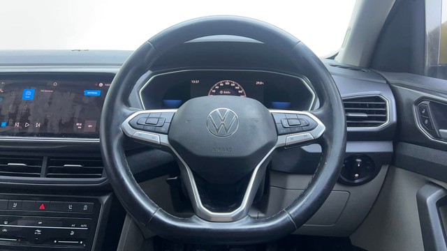 Second-hand 2022 Volkswagen Taigun 1.0 Topline for sale in Hyderabad-37