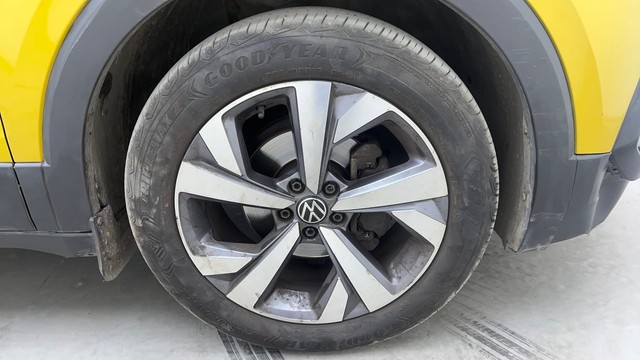 Second-hand 2022 Volkswagen Taigun 1.0 Topline for sale in Hyderabad-17