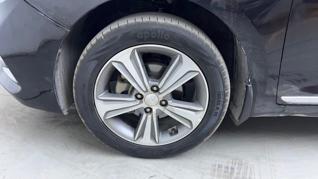 Second-hand 2019 Hyundai Verna VTVT 1.6 AT SX Plus for sale in Hyderabad-20