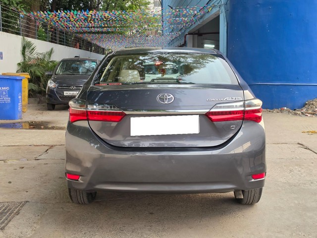 Toyota Corolla Altis 1.8 G Second-hand 2018 Toyota Corolla Altis 1.8 G for sale in Kolkata-2
