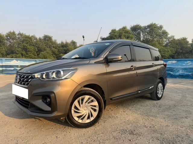 Second-hand 2023 Maruti Suzuki Ertiga VXi (O) CNG for sale in Mumbai-7