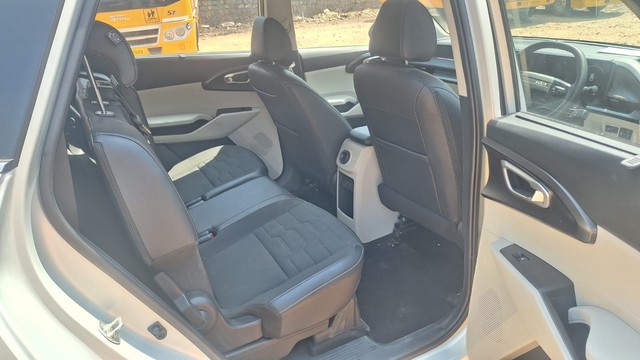 Second-hand 2025 Kia Carens Clavis EV HTK Plus for sale in Hyderabad-13