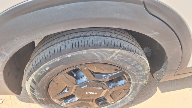 Second-hand 2025 Kia Carens Clavis EV HTK Plus for sale in Hyderabad-8