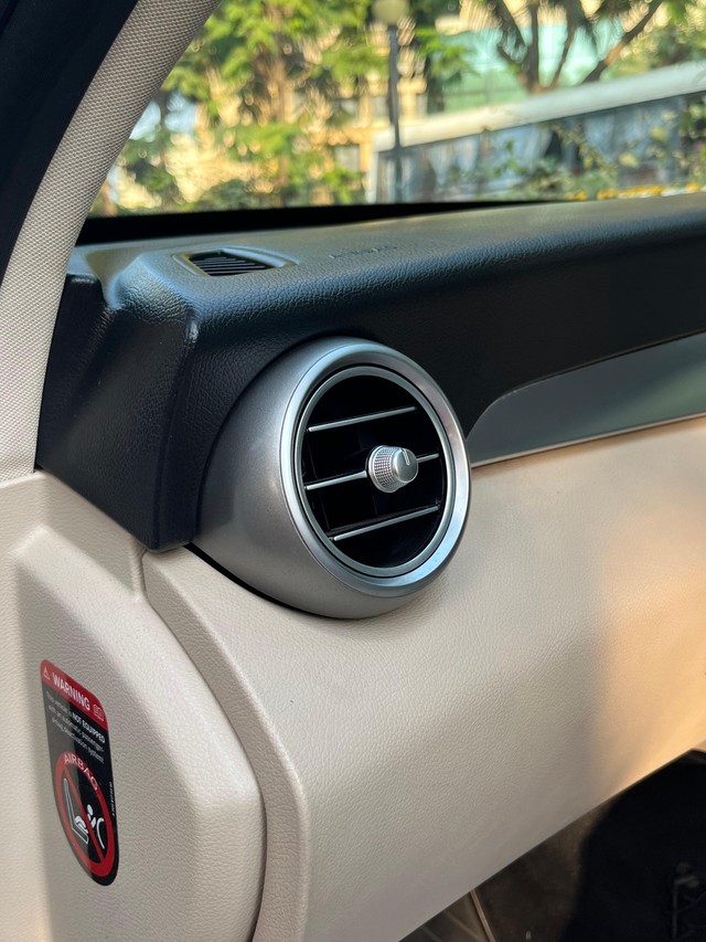 Second-hand 2018 Mercedes-Benz C-Class Progressive C 200 for sale in Mumbai-49