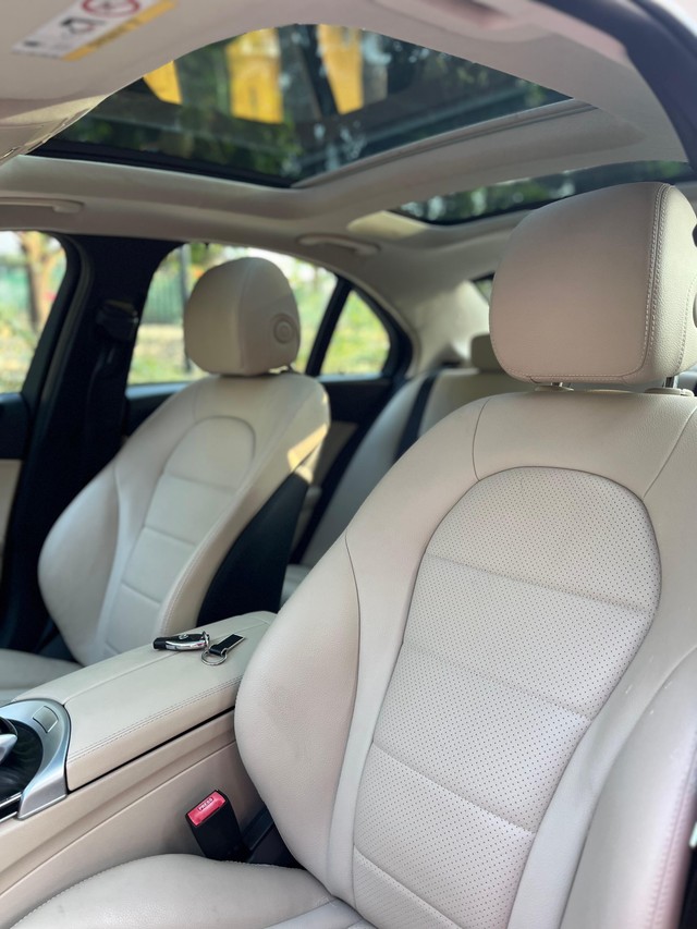 Second-hand 2018 Mercedes-Benz C-Class Progressive C 200 for sale in Mumbai-20