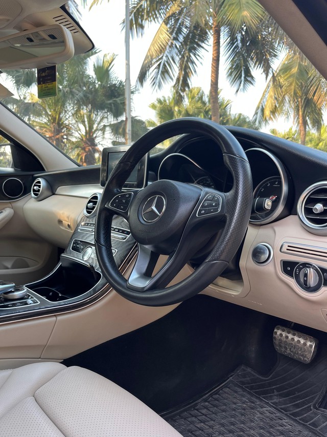 Second-hand 2018 Mercedes-Benz C-Class Progressive C 200 for sale in Mumbai-23