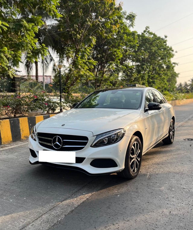 Second-hand 2018 Mercedes-Benz C-Class Progressive C 200 for sale in Mumbai-4