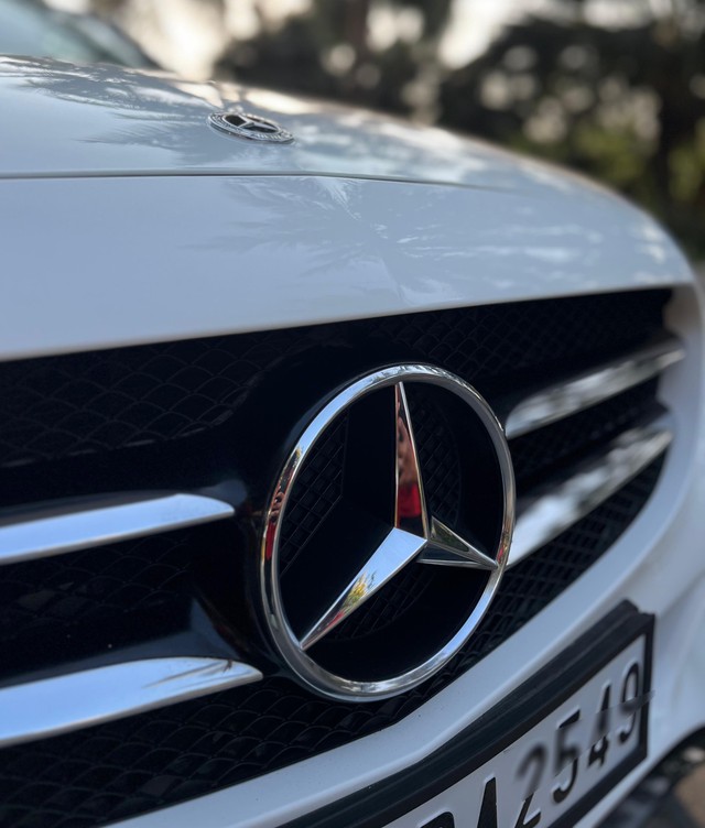 Second-hand 2018 Mercedes-Benz C-Class Progressive C 200 for sale in Mumbai-31