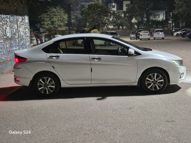 Second-hand 2019 Honda City i-VTEC V for sale in New Delhi-1