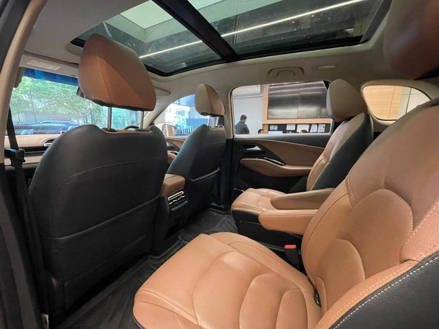 Second-hand 2023 MG Hector Plus 1.5 Turbo Sharp Pro CVT BSVI for sale in Mumbai-39