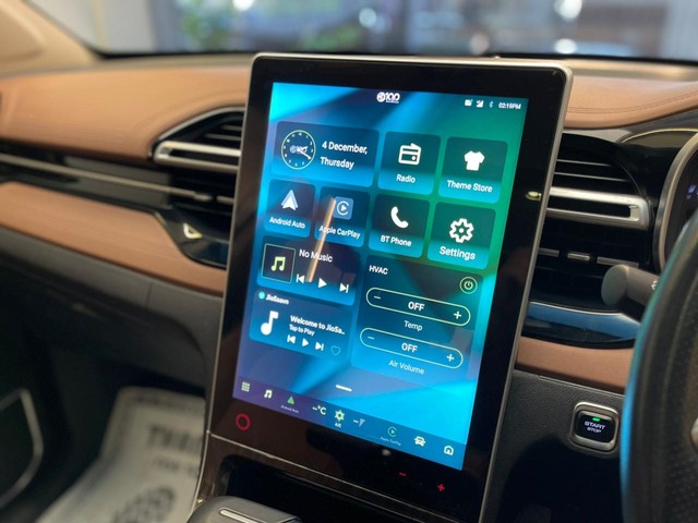 Second-hand 2023 MG Hector Plus 1.5 Turbo Sharp Pro CVT BSVI for sale in Mumbai-24