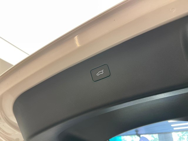 Second-hand 2023 MG Hector Plus 1.5 Turbo Sharp Pro CVT BSVI for sale in Mumbai-9