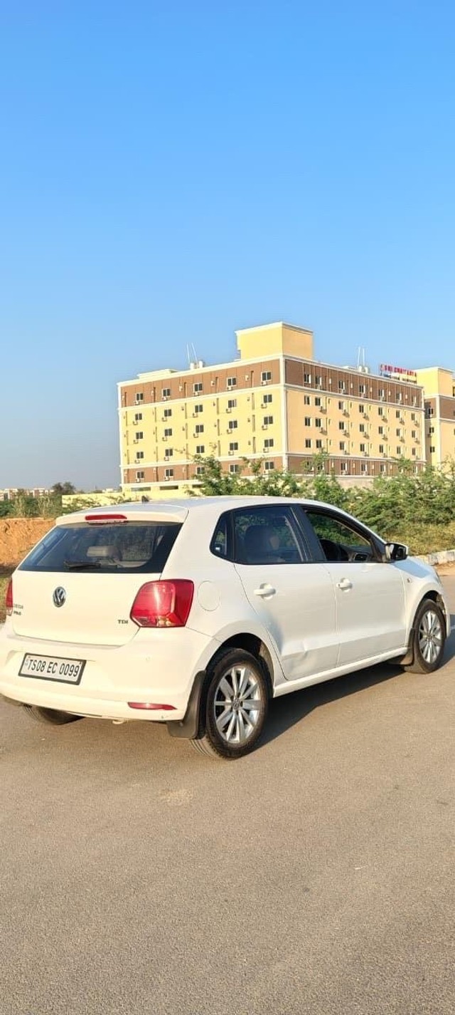Volkswagen Polo Exquisite 1.5 TDI Highline Second-hand 2015 Volkswagen Polo Exquisite 1.5 TDI Highline for sale in Hyderabad-5