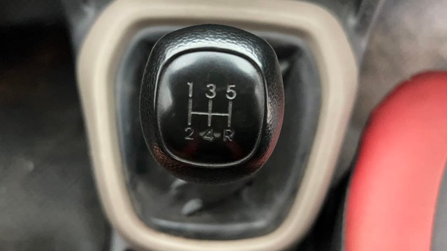 Second-hand 2014 Hyundai Grand i10 1.2 Kappa Magna BSIV for sale in Kolkata-12