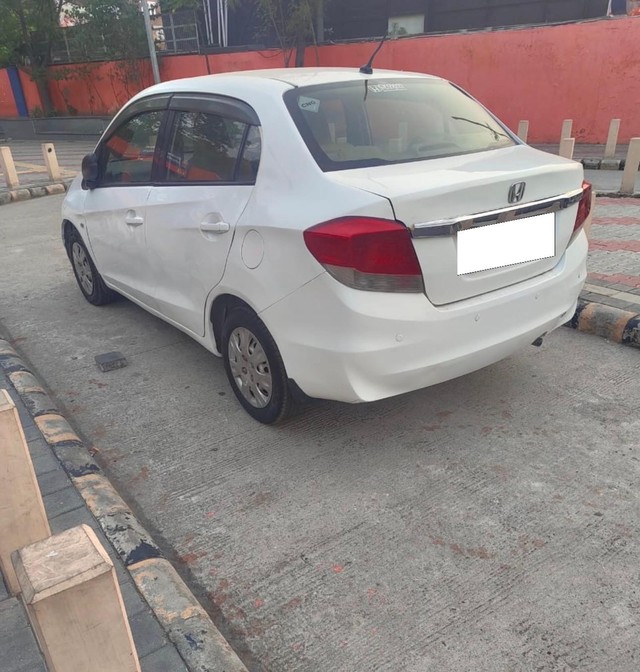 Second-hand 2014 Honda Amaze S i-Vtech for sale in New Delhi-11